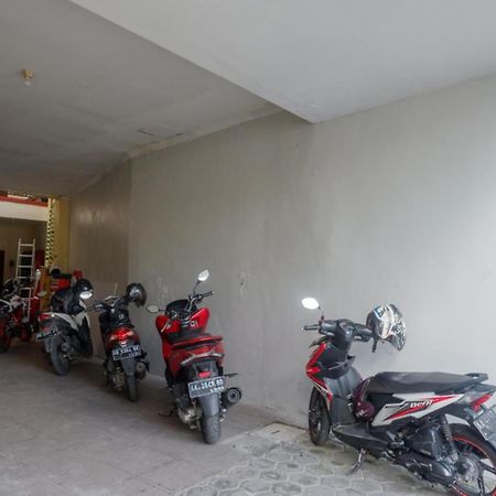 Reddoorz At Mahameru Residence Yogyakarta Kejayan Экстерьер фото
