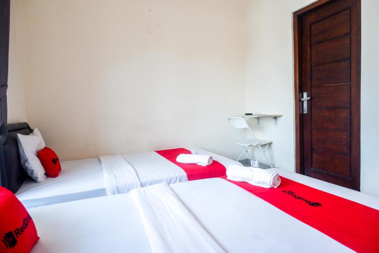Reddoorz At Mahameru Residence Yogyakarta Kejayan Экстерьер фото