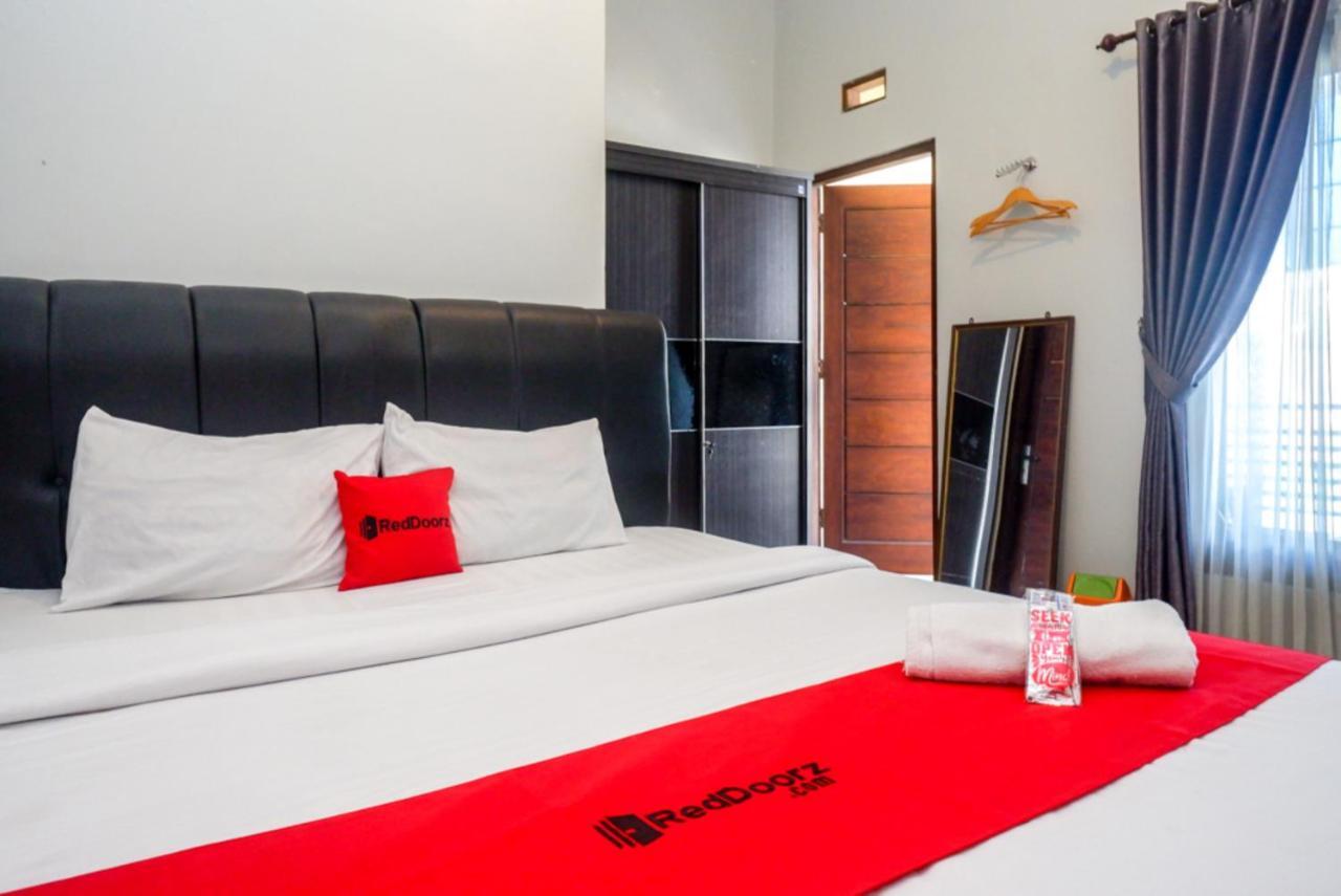 Reddoorz At Mahameru Residence Yogyakarta Kejayan Экстерьер фото