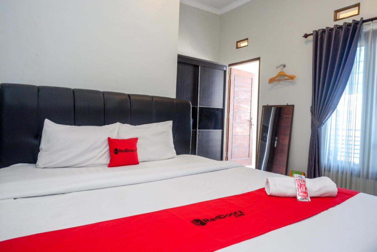Reddoorz At Mahameru Residence Yogyakarta Kejayan Экстерьер фото