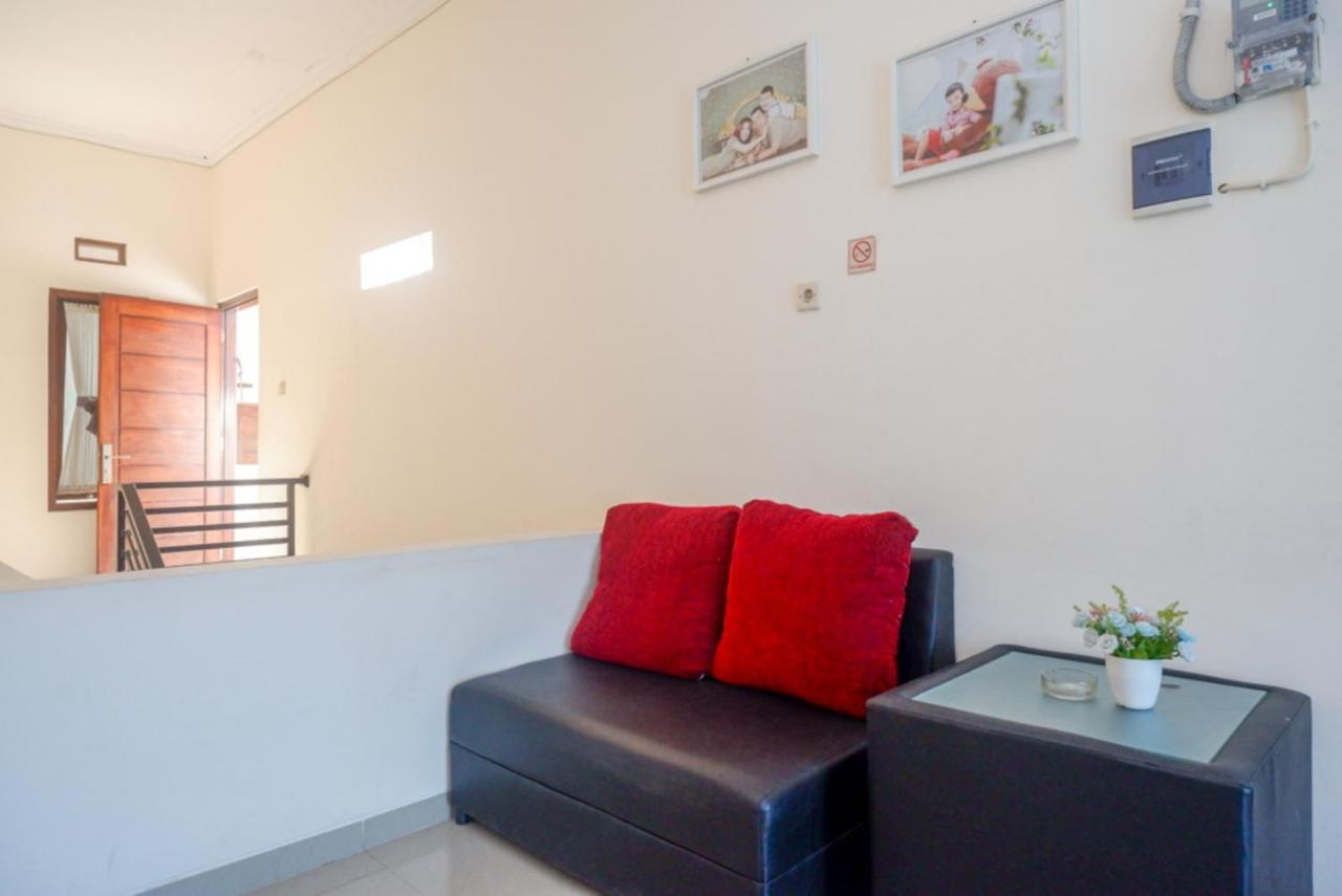 Reddoorz At Mahameru Residence Yogyakarta Kejayan Экстерьер фото