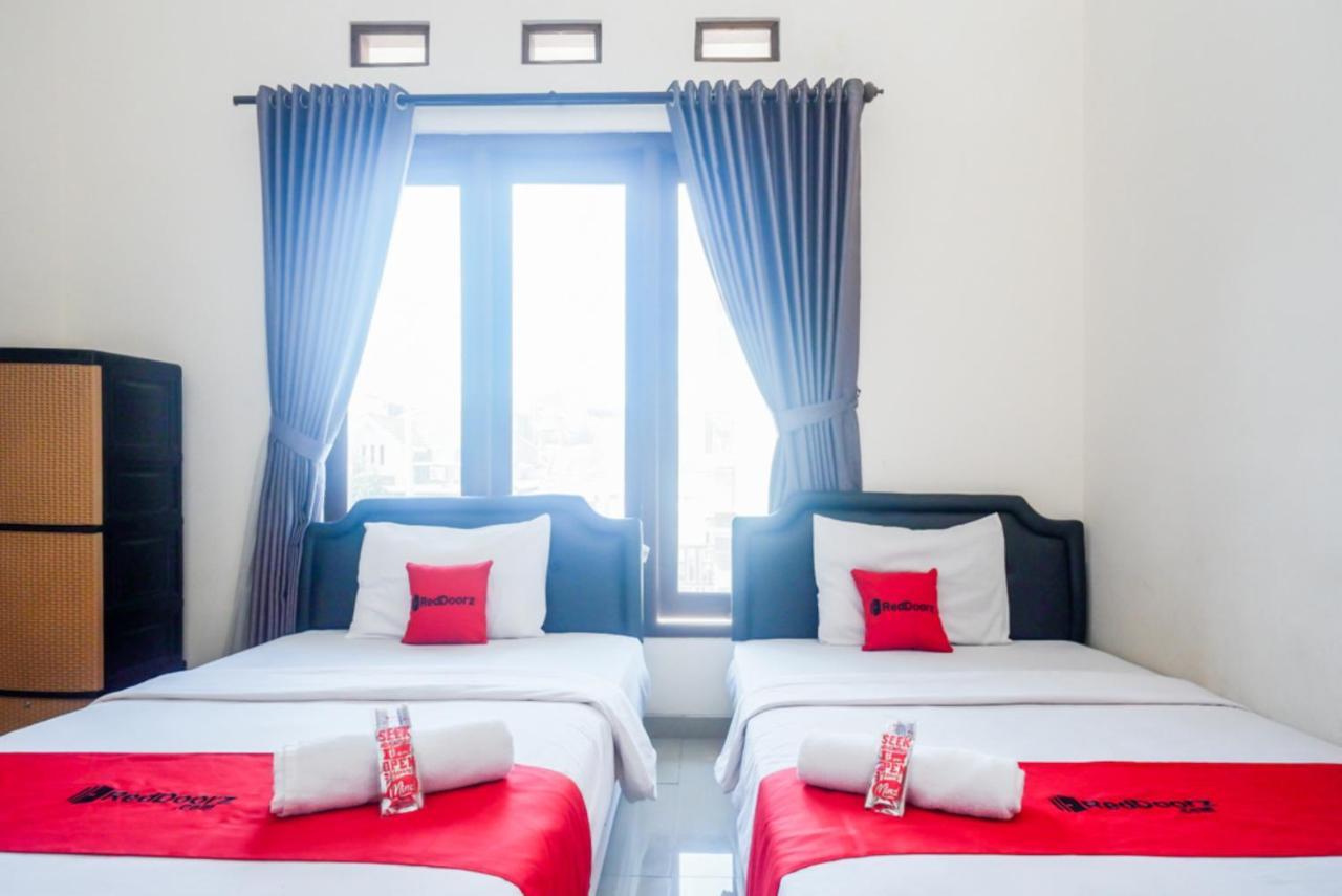 Reddoorz At Mahameru Residence Yogyakarta Kejayan Экстерьер фото